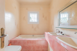 
                                                                                        Vente
                                                                                         .