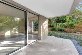 
                                                                                        Vente
                                                                                         .