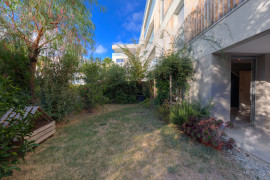 
                                                                                        Vente
                                                                                         .