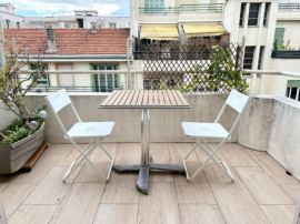 
                                                                                        Vente
                                                                                         .