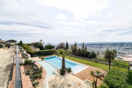 
                                                                                        Vente
                                                                                         .