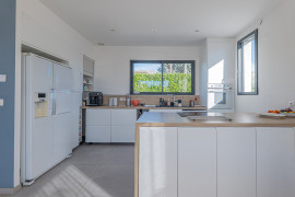 
                                                                                        Vente
                                                                                         .