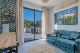 
                                                                                        Vente
                                                                                         .