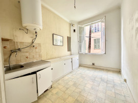 
                                                                                        Vente
                                                                                         .