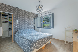 
                                                                                        Vente
                                                                                         .