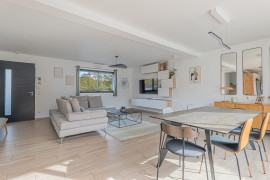 
                                                                                        Vente
                                                                                         .