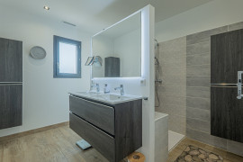 
                                                                                        Vente
                                                                                         .