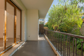 
                                                                                        Vente
                                                                                         .