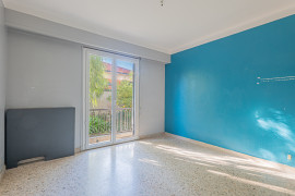 
                                                                                        Vente
                                                                                         .