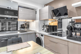 
                                                                                        Vente
                                                                                         .