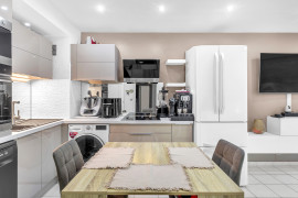 
                                                                                        Vente
                                                                                         .