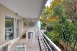 
                                                                                        Vente
                                                                                         .