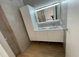 
                                                                                        Vente
                                                                                         .