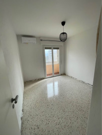 
                                                                                        Vente
                                                                                         .