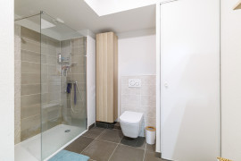 
                                                                                        Vente
                                                                                         .