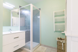 
                                                                                        Vente
                                                                                         .