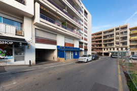 
                                                                                        Vente
                                                                                         .