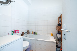 
                                                                                        Vente
                                                                                         .