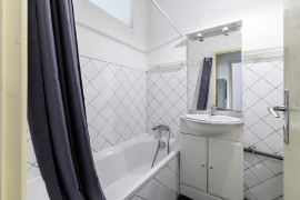 
                                                                                        Vente
                                                                                         .