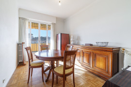 
                                                                                        Vente
                                                                                         .