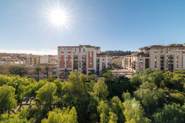 
                                                                                        Vente
                                                                                         .