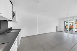 
                                                                                        Location
                                                                                         .