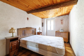 
                                                                                        Vente
                                                                                         .