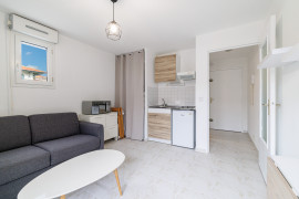 
                                                                                        Vente
                                                                                         .