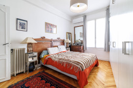 
                                                                                        Vente
                                                                                         .