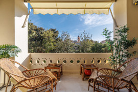 
                                                                                        Vente
                                                                                         .