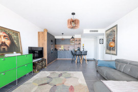 
                                                                                        Vente
                                                                                         .