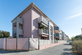 
                                                                                        Vente
                                                                                         .