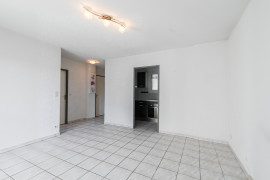 
                                                                                        Vente
                                                                                         .