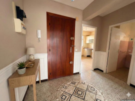 
                                                                                        Vente
                                                                                         .