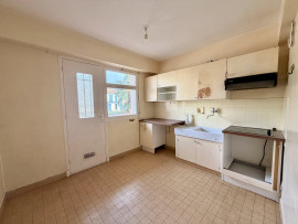 
                                                                                        Vente
                                                                                         .