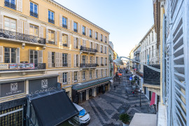 
                                                                                        Location
                                                                                         .