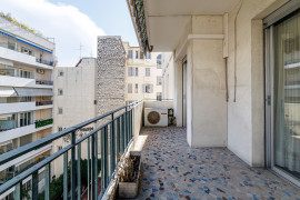 
                                                                                        Vente
                                                                                         .