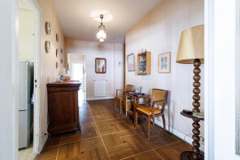 
                                                                                        Vente
                                                                                         .