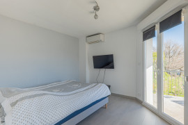 
                                                                                        Vente
                                                                                         .