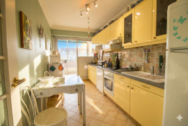 
                                                                                        Vente
                                                                                         .