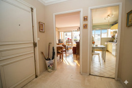 
                                                                                        Vente
                                                                                         .