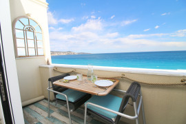 
                                                                                        Vente
                                                                                         .