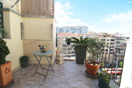 
                                                                                        Vente
                                                                                         .