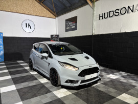 
                                                                                        Voiture
                                                                                         1.6T EcoBoost ST-200 Hatchback 3dr Petrol Manual Euro 6 (200 ps)