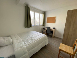 
                                                                                        Colocation
                                                                                         1 chambre dans colocation quartier St Pavin