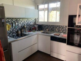 
                                                                                        Colocation
                                                                                         1 chambre dispo dans coloc 88m² lumineuse