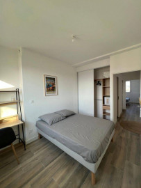 
                                                                                        Colocation
                                                                                         1 CHAMBRE DISPONIBLE dans coloc 60m²