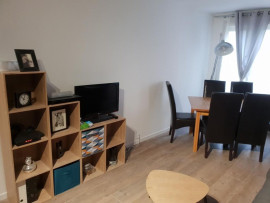 
                                                                                        Colocation
                                                                                         1 chambre disponible en colocation