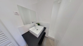 
                                                                                        Colocation
                                                                                         1 chambre disponible en colocation