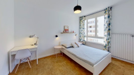 
                                                                                        Colocation
                                                                                         1 chambre disponible en colocation